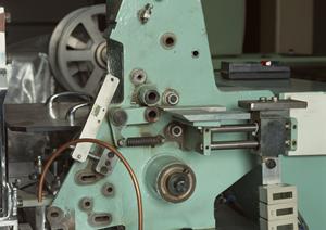 食べる金箔で豪華な食卓を演出する